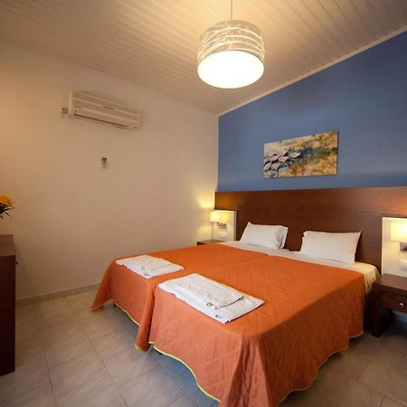 Dandidis Seaside Pension Айос-Гордіос Екстер'єр фото