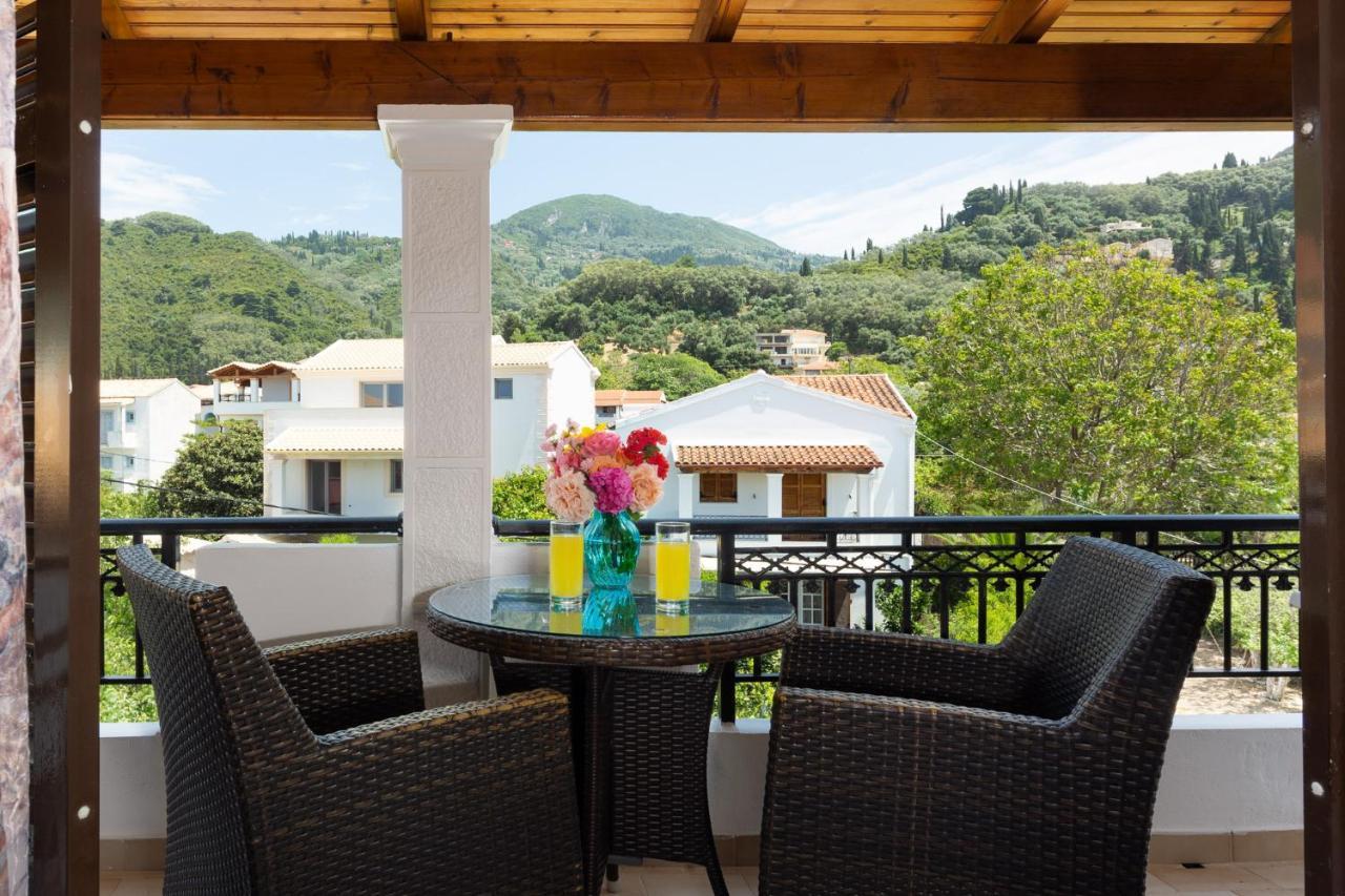 Dandidis Seaside Pension Айос-Гордіос Екстер'єр фото