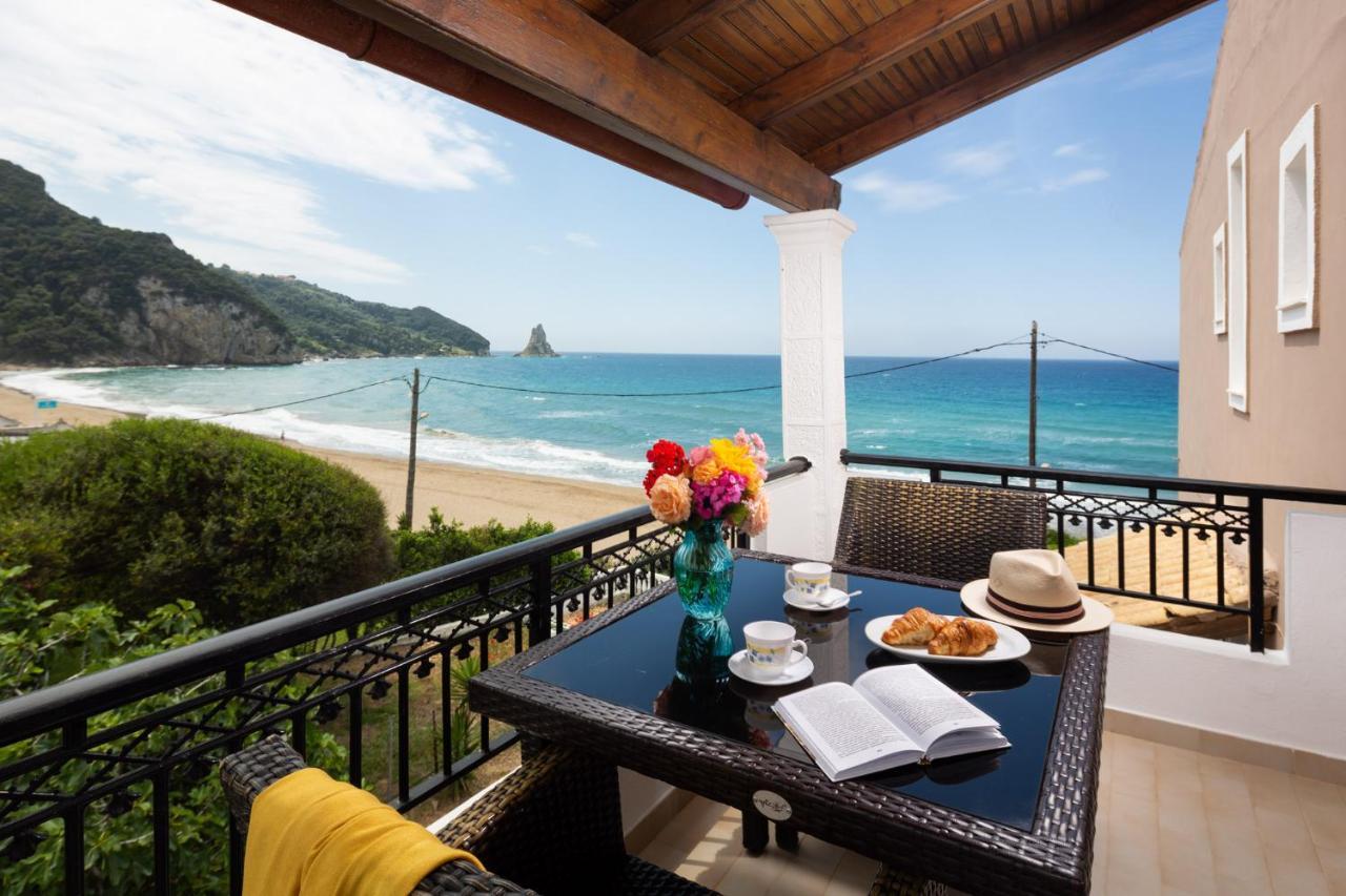 Dandidis Seaside Pension Айос-Гордіос Екстер'єр фото