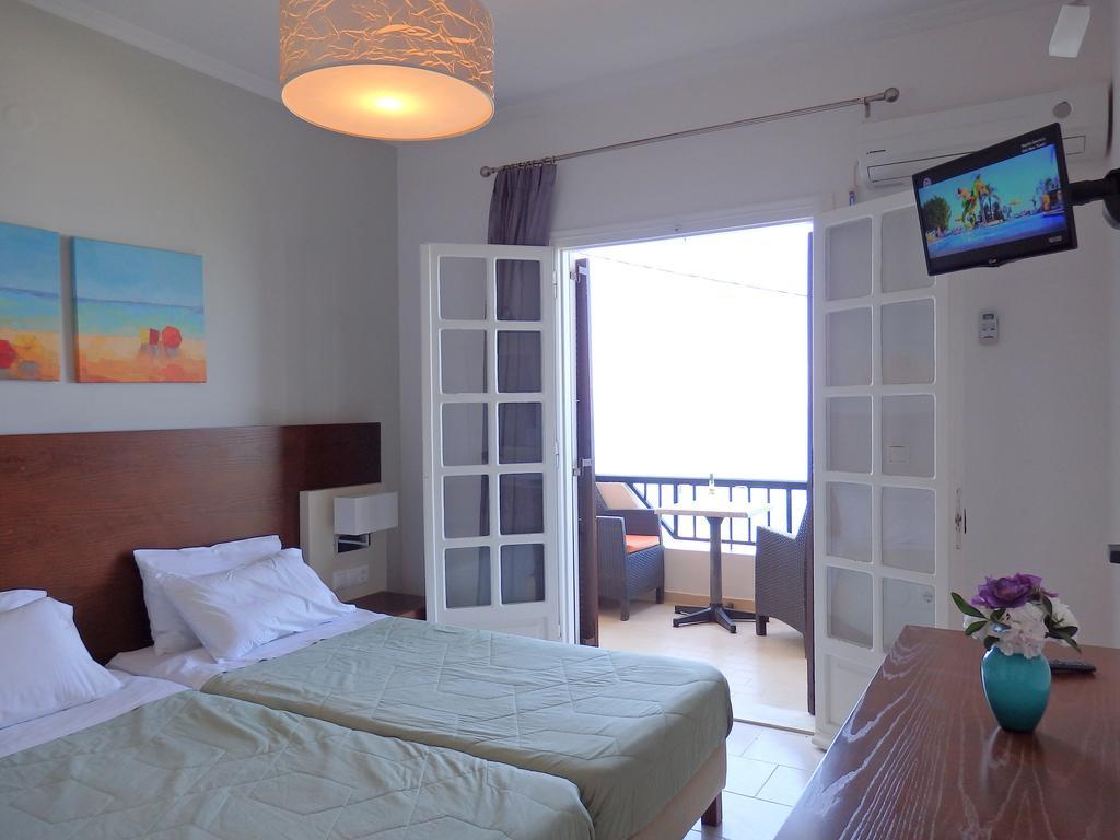 Dandidis Seaside Pension Айос-Гордіос Номер фото