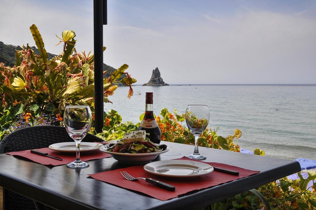 Dandidis Seaside Pension Айос-Гордіос Екстер'єр фото