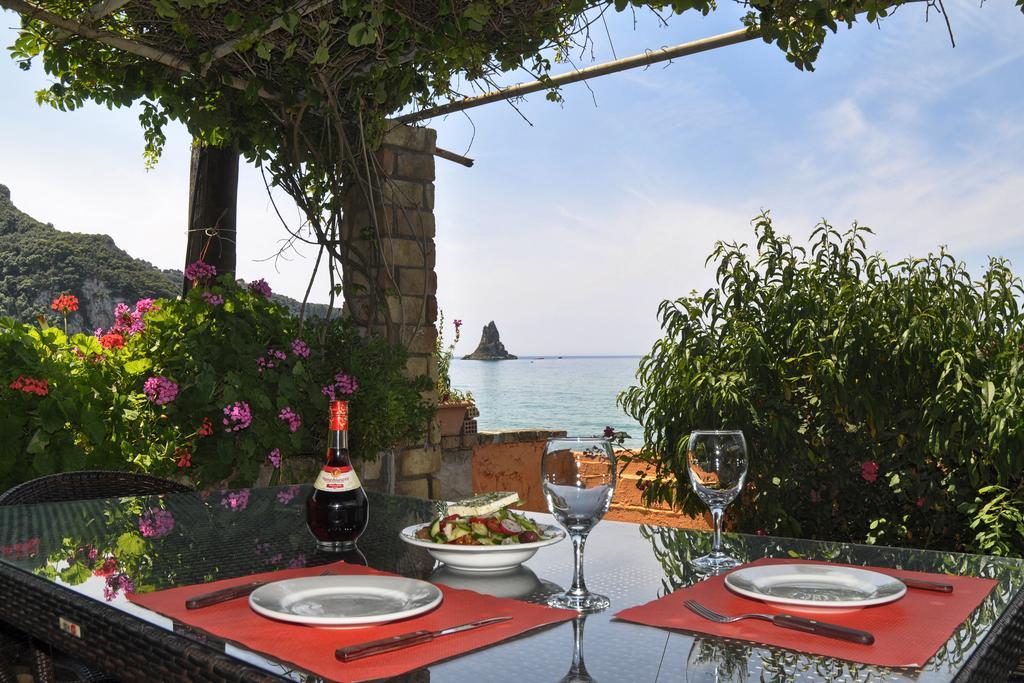 Dandidis Seaside Pension Айос-Гордіос Екстер'єр фото
